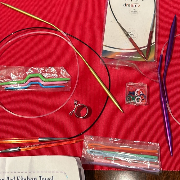 Circular knitting needles, miscellaneous knitting notions and patterns - Picture 5 of 10